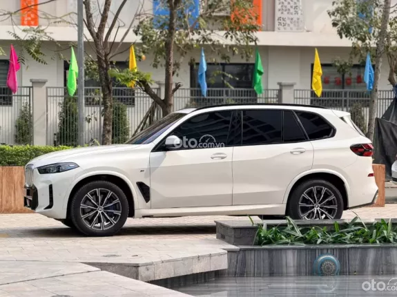 BMW X5 xDrive40i 2024 - BMW X5 xDrive40i 2025