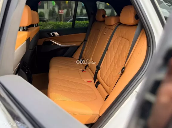 BMW X5 xDrive40i 2024 - BMW X5 xDrive40i 2025