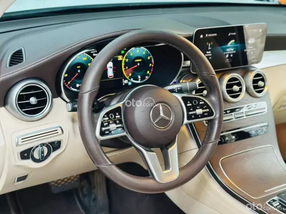 Mercedes-Benz GLC 200 4Matic 2020 - Trắng