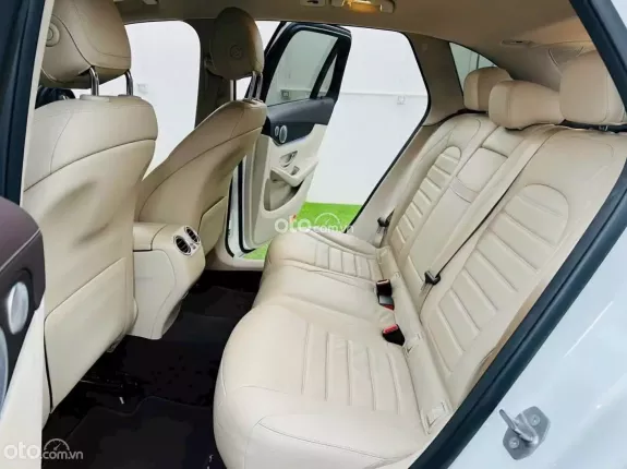 Mercedes-Benz GLC 200 4Matic 2020 - Trắng