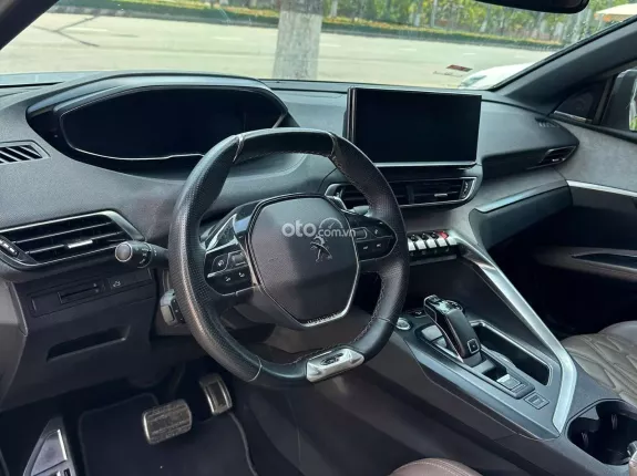Peugeot 3008 GT 2022 - Trang bị đầy đủ an toàn và giải trí hiện đại