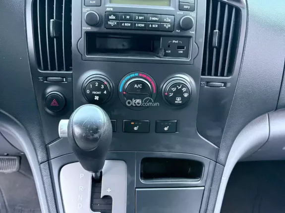 Hyundai Grand Starex 2.4 AT 2012 - Bán STAREX tải van đông lạnh 3 chỗ 600kg, đời 2012, máy dầu, số TỰ ĐỘNG