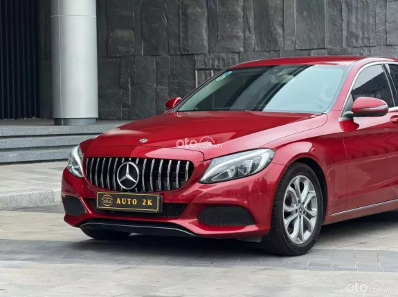 Mercedes-Benz C200 2.0 AT 2018 - Bản Limited full đồ chơi 1 chủ mua mới