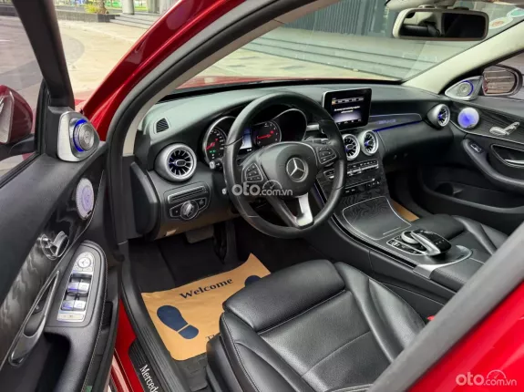 Mercedes-Benz C200 2.0 AT 2018 - Bản Limited full đồ chơi 1 chủ mua mới