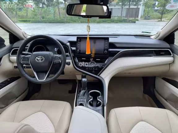 Toyota Camry 2.5Q 2022 - Xe cực đẹp, hỗ trợ vay cao