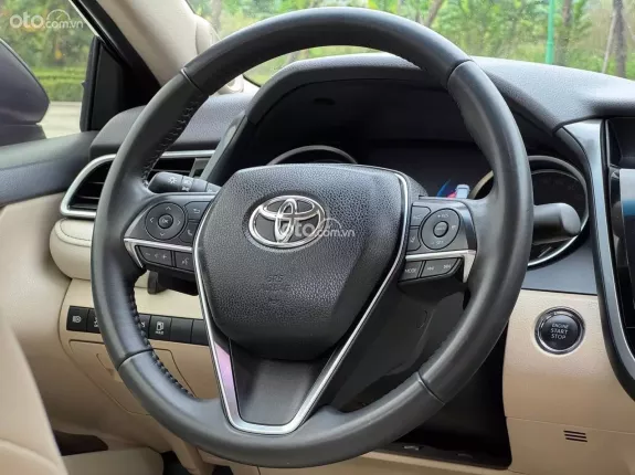 Toyota Camry 2.5Q 2022 - Xe cực đẹp, hỗ trợ vay cao