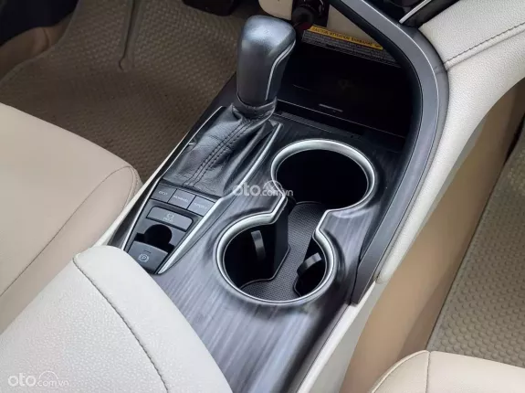 Toyota Camry 2.5Q 2022 - Xe cực đẹp, hỗ trợ vay cao