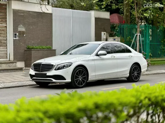 Mercedes-Benz C200 Exclusive 2021 - Xe cực đẹp, hỗ trợ vay cao