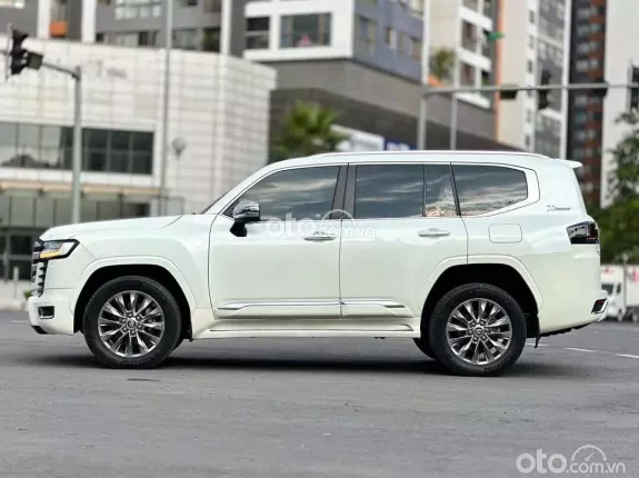 Toyota Land Cruiser V6 3.5L TURBO 2022 - Lên body Trung Đông full option, hỗ trợ vay cao