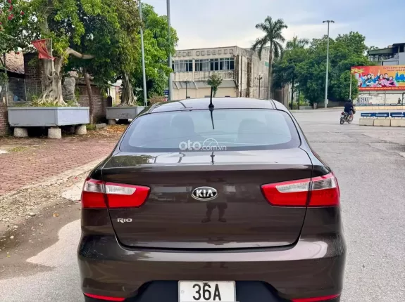Kia Rio 1.4 AT 2015 - Xe nhập đẹp zin