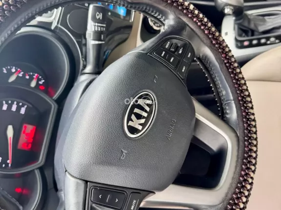 Kia Rio 1.4 AT 2015 - Xe nhập đẹp zin
