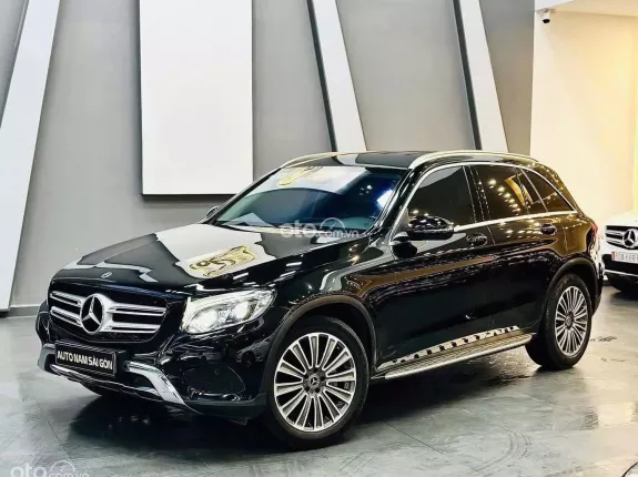 Mercedes-Benz GLC 250 4Matic 2019 - Xe bảo trì, bảo dưỡng full hãng