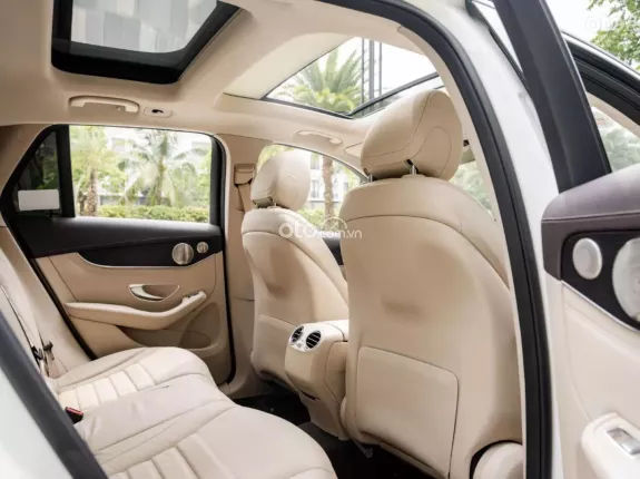 Mercedes-Benz GLC 300 4Matic 2022 - MẪU XE QUỐC DÂN ĐA DỤNG