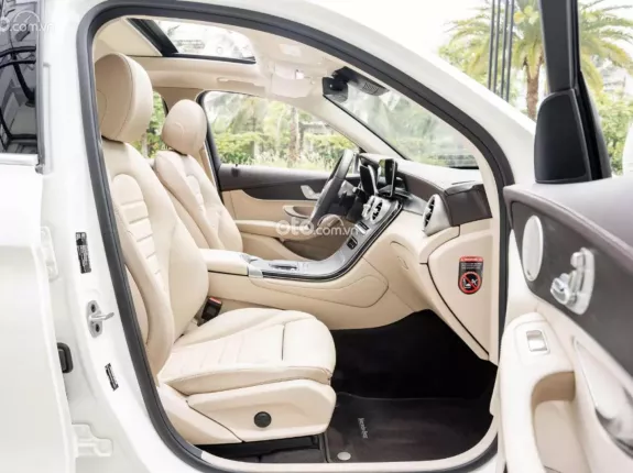 Mercedes-Benz GLC 300 4Matic 2022 - MẪU XE QUỐC DÂN ĐA DỤNG