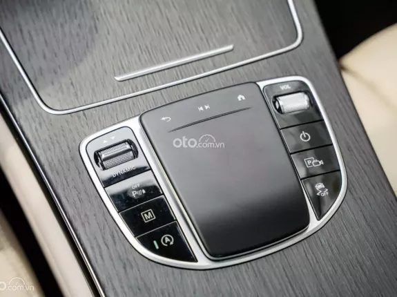 Mercedes-Benz GLC 300 4Matic 2022 - MẪU XE QUỐC DÂN ĐA DỤNG