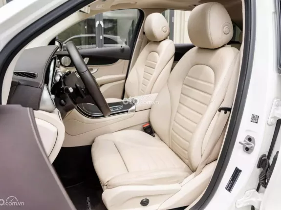 Mercedes-Benz GLC 300 4Matic 2022 - MẪU XE QUỐC DÂN ĐA DỤNG