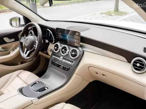 Mercedes-Benz GLC 300 4Matic 2022 - MẪU XE QUỐC DÂN ĐA DỤNG