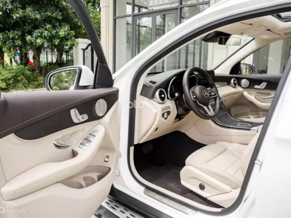 Mercedes-Benz GLC 300 4Matic 2022 - MẪU XE QUỐC DÂN ĐA DỤNG