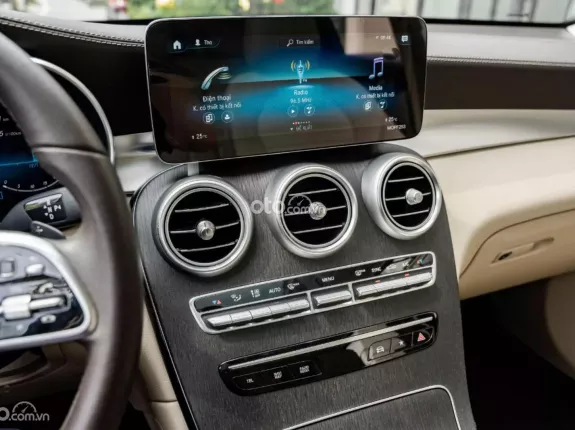 Mercedes-Benz GLC 300 4Matic 2022 - MẪU XE QUỐC DÂN ĐA DỤNG