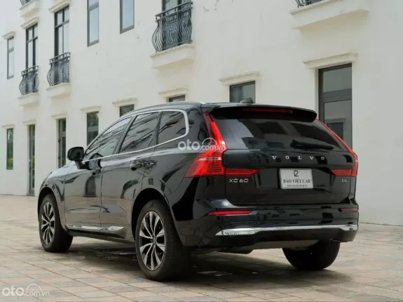 Volvo XC60 B6 Ultimate Bright 2024 - BH/BảoDưỡng Free 2029 -Bản Đủ-Hybrid