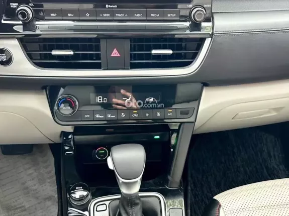 Kia Seltos 1.4 Premium 2023 - Siêu chất vừa về đến cửa hàng