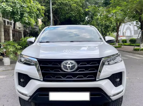 Toyota Fortuner 2.4G 4x2 AT  2021 - Mới xuất sắc