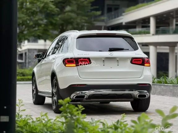 Mercedes-Benz GLC 200 4Matic 2021 - Bảo dưỡng đầy đủ, nội thất cực mới