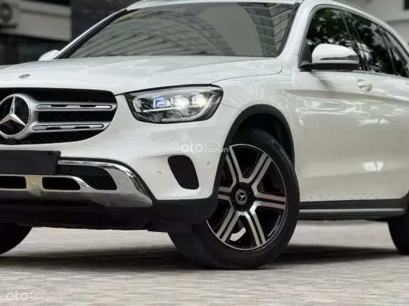 Mercedes-Benz GLC 200 4Matic 2021 - Bảo dưỡng đầy đủ, nội thất cực mới