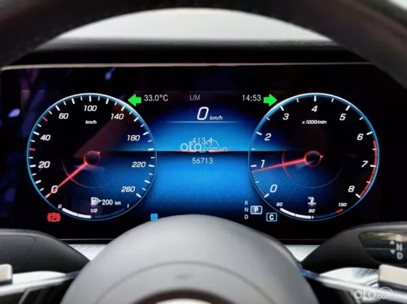 Mercedes-Benz E180 2022 - Xe màu đen, nội thất nâu