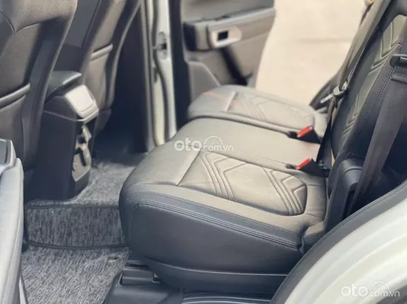 Ford Everest Ambiente 2.0 AT 4x2 2022 - Xe vừa về đến cửa hàng em chào bán ngay