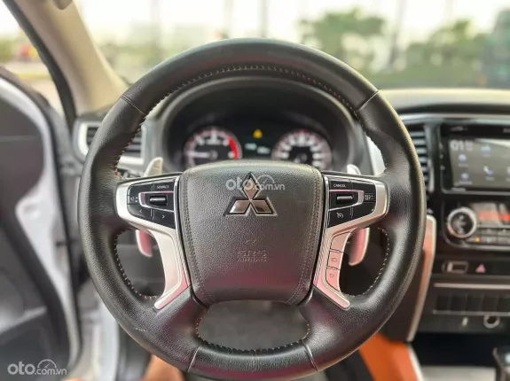 Mitsubishi Triton Athlete 4x2 AT 2021 - Xe mới về em chào bán ngay