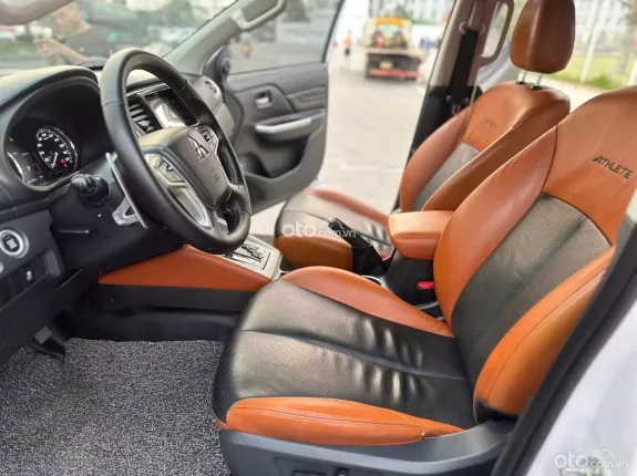 Mitsubishi Triton Athlete 4x2 AT 2021 - Xe mới về em chào bán ngay
