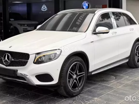 Mercedes-Benz GLC 250 4Matic 2018 - Tư nhân chính chủ - Nội thất nâu sang trọng