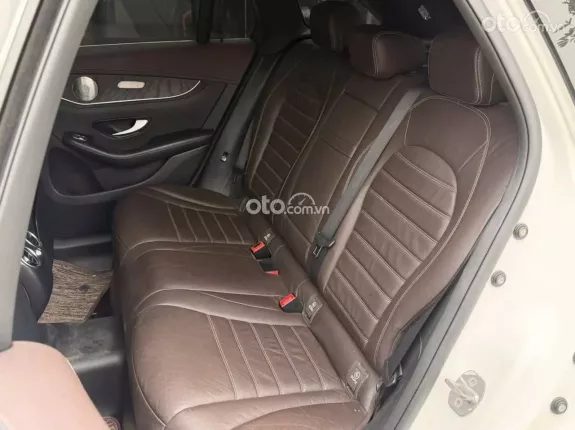 Mercedes-Benz GLC 250 4Matic 2018 - Tư nhân chính chủ - Nội thất nâu sang trọng