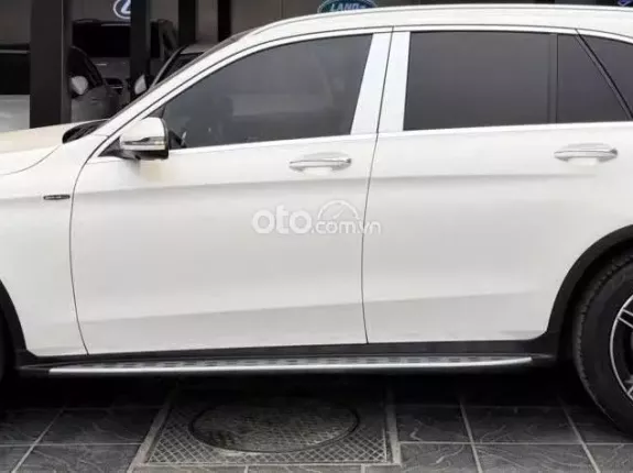 Mercedes-Benz GLC 250 4Matic 2018 - Tư nhân chính chủ - Nội thất nâu sang trọng