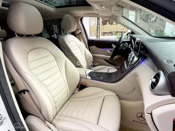 Mercedes-Benz GLC 300 4Matic 2020 - GLC300 2020