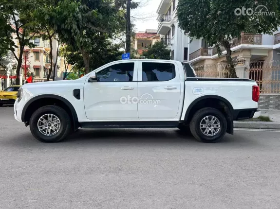 Ford Ranger XLS 2.0L 4x2 AT 2025 - Bán xe