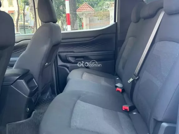 Ford Ranger XLS 2.0L 4x2 AT 2025 - Bán xe
