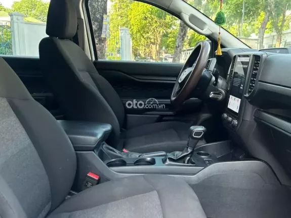 Ford Ranger XLS 2.0L 4x2 AT 2025 - Bán xe