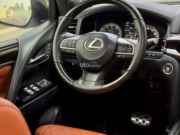 Lexus LX 570 MBS 2019 - Lexus LX 570 Super Sport MBS sx2019 nhập Trung Đông, chạy 6,9 vạn siêu mới