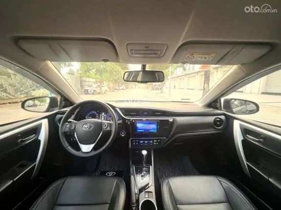 Toyota Corolla Altis 2.0V  2017 - 1 chủ từ đầu - Nội thất căng đét rất mới