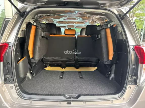 Toyota Innova 2.0E 2022 - BH chính hãng Toyota Sure