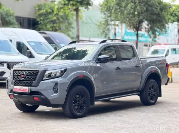Nissan Navara PRO4X 2021 - Xe tốt. Cam kết chính hãng