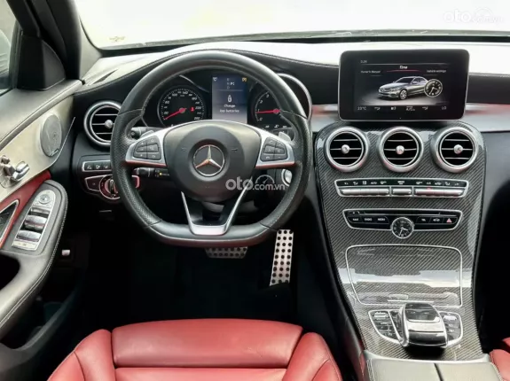 Mercedes-Benz C300 AMG 2016 - Màu trắng nội thất đỏ rất mới