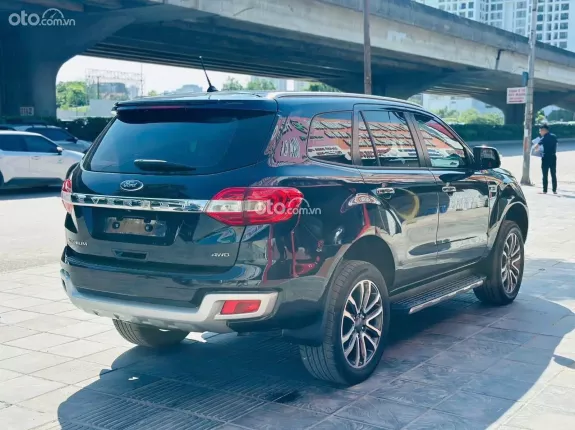 Ford Everest 2.0L ST5 10AT 4x4 Titanium 2021 - Siêu đẹp
