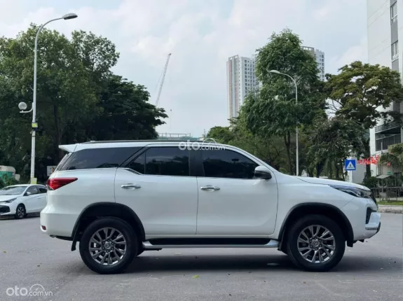 Toyota Fortuner 2.7V 2021 - Xe đẹp zin, một chủ biển Hà Nội