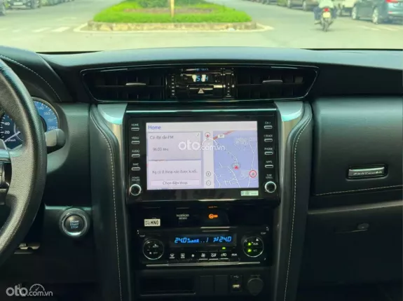 Toyota Fortuner 2.7V 2021 - Xe đẹp zin, một chủ biển Hà Nội