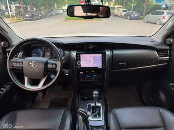 Toyota Fortuner 2.7V 2021 - Xe đẹp zin, một chủ biển Hà Nội