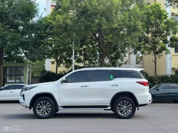 Toyota Fortuner 2.7V 2021 - Xe đẹp zin, một chủ biển Hà Nội