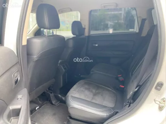 Mitsubishi Outlander 2.0 CVT 2022 - Mới lắm